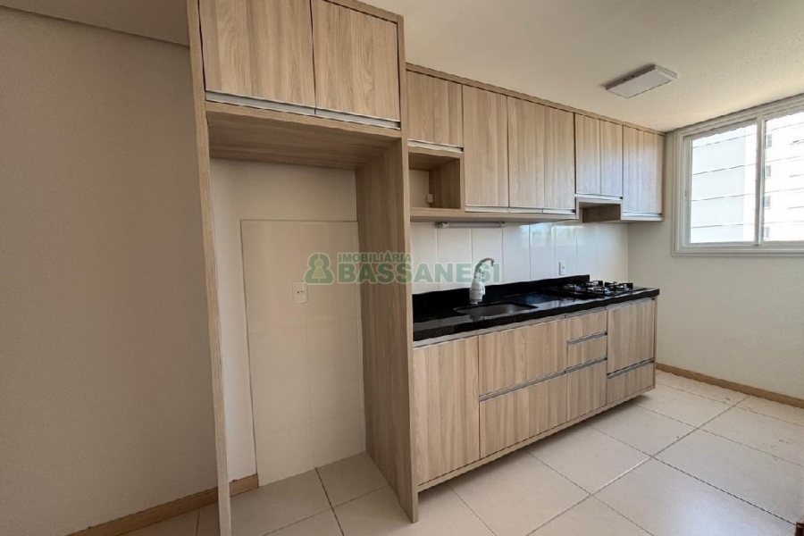 Apartamento com 62m², 2 dormitórios, 1 vaga, no bairro Cidade Nova em Caxias do Sul para Alugar
