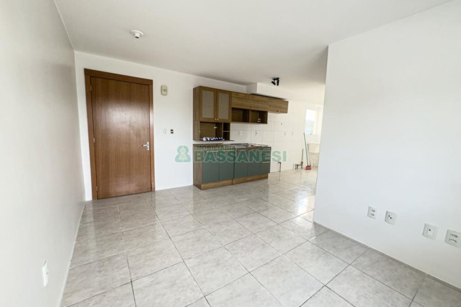 Apartamento com 52m², 2 dormitórios, 1 vaga, no bairro Desvio Rizzo em Caxias do Sul para Comprar