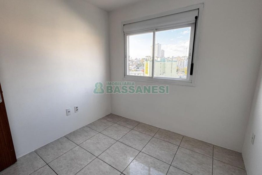 Apartamento com 52m², 2 dormitórios, 1 vaga, no bairro Desvio Rizzo em Caxias do Sul para Comprar