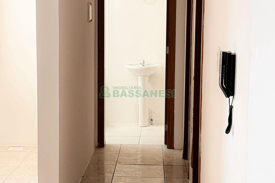 Apartamento com 52m², 2 dormitórios, 1 vaga, no bairro Desvio Rizzo em Caxias do Sul para Comprar