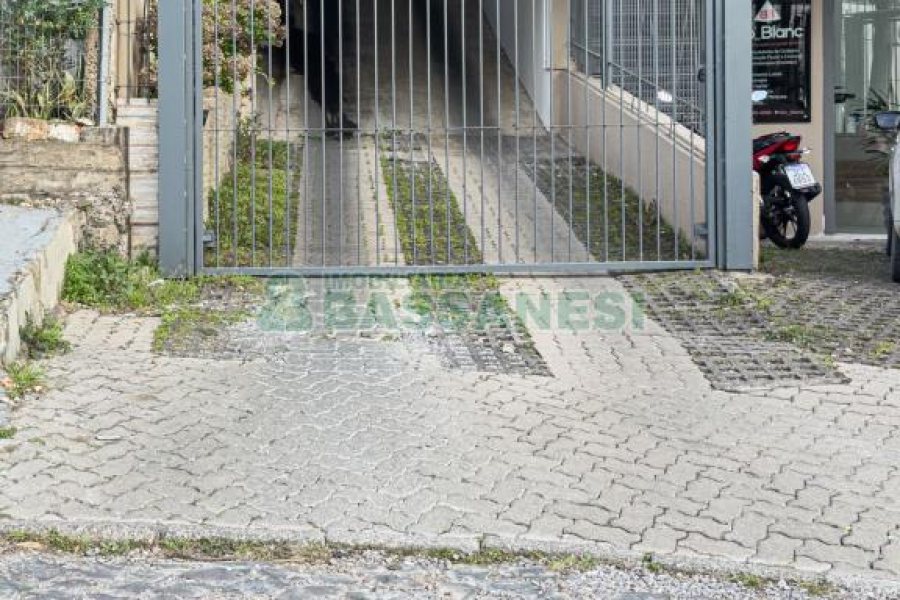 Apartamento com 52m², 2 dormitórios, 1 vaga, no bairro Desvio Rizzo em Caxias do Sul para Comprar