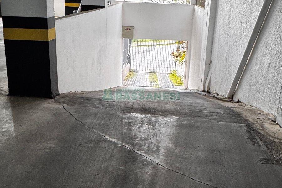 Apartamento com 52m², 2 dormitórios, 1 vaga, no bairro Desvio Rizzo em Caxias do Sul para Comprar