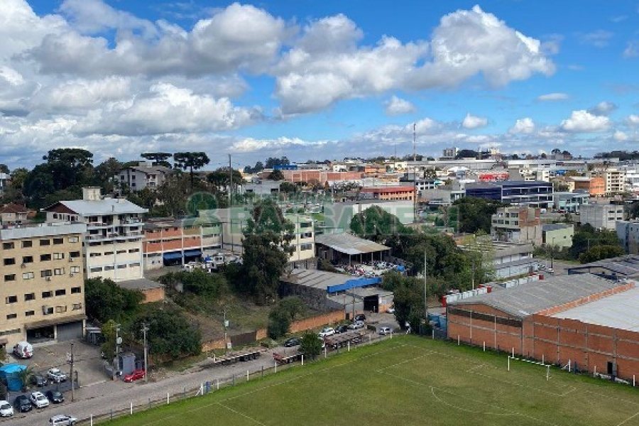 Apto Mobiliado com 55m², 2 dormitórios, 1 vaga, no bairro De Lazzer em Caxias do Sul para Alugar