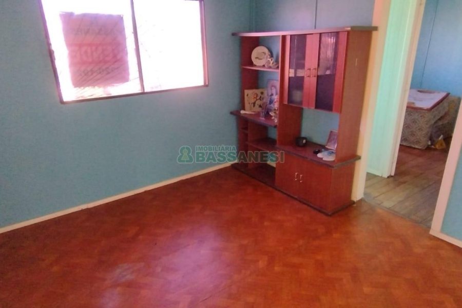 Casa com 100m², 2 dormitórios, 1 vaga, no bairro Nossa Senhora da Conceição em Caxias do Sul para Comprar