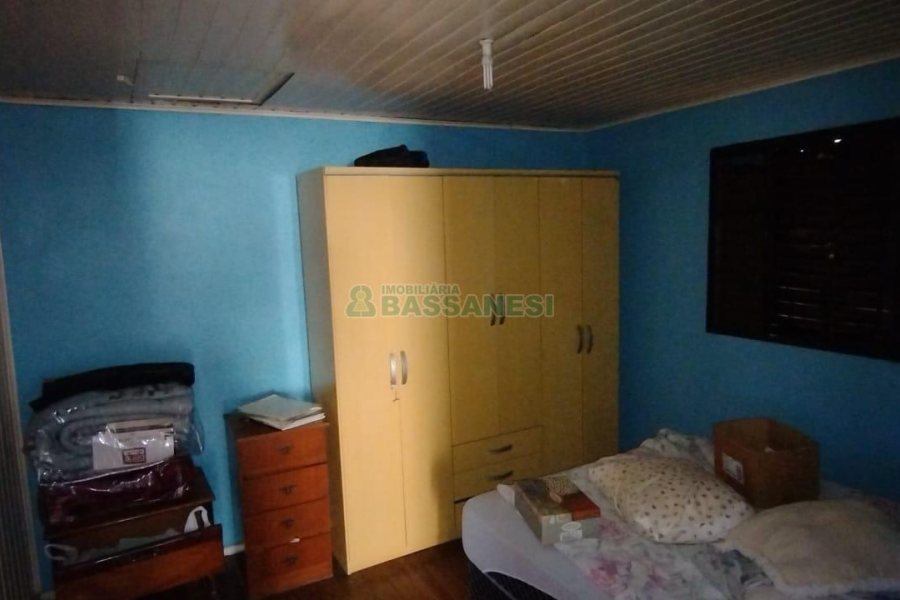 Casa com 100m², 2 dormitórios, 1 vaga, no bairro Nossa Senhora da Conceição em Caxias do Sul para Comprar
