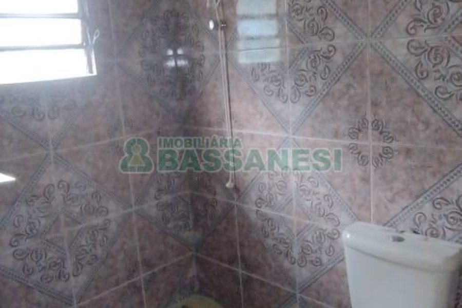 Casa com 100m², 2 dormitórios, 1 vaga, no bairro Nossa Senhora da Conceição em Caxias do Sul para Comprar