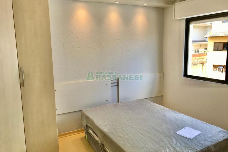 Apartamento com 78m², 2 dormitórios, 1 vaga, no bairro Colina Sorriso em Caxias do Sul para Alugar