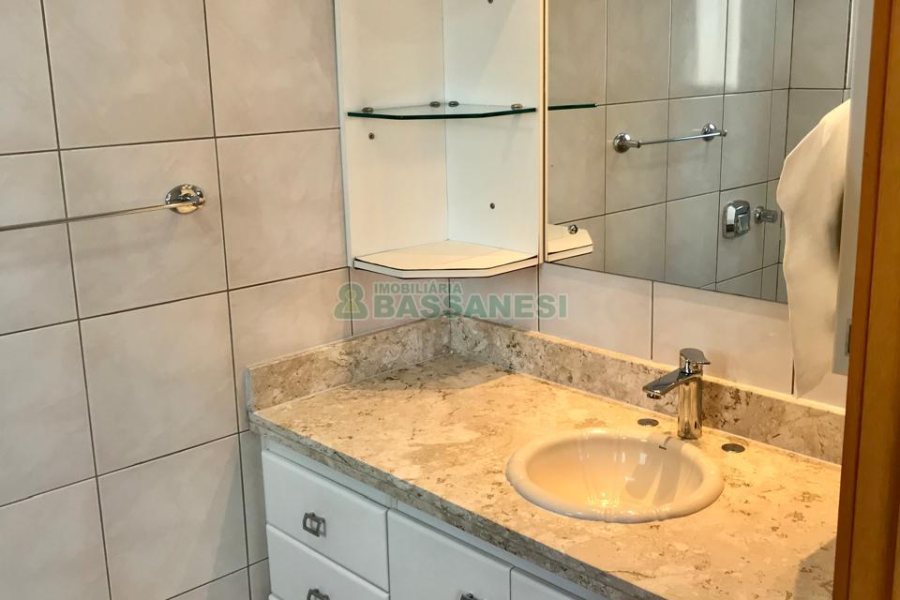 Apartamento com 78m², 2 dormitórios, 1 vaga, no bairro Colina Sorriso em Caxias do Sul para Alugar