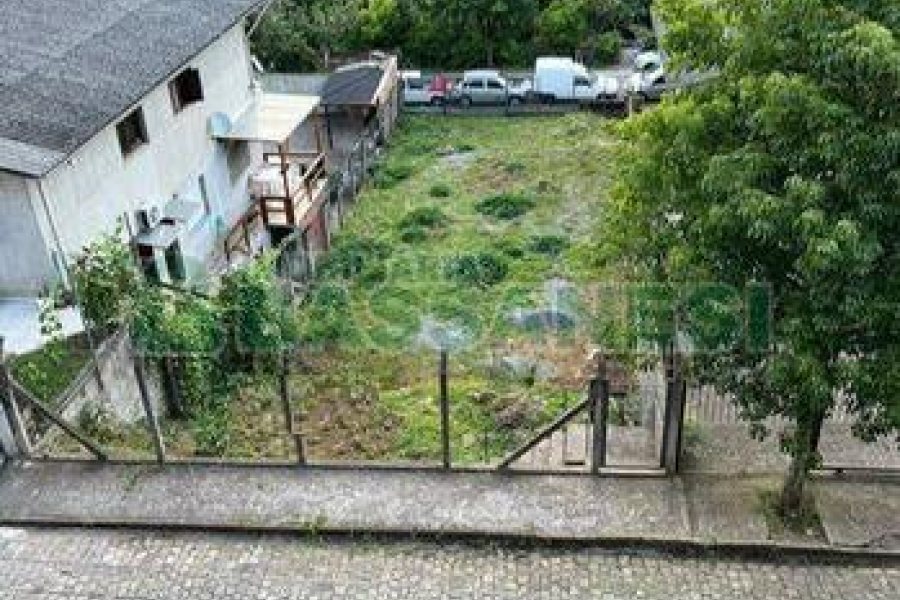 Terreno com 333m², no bairro Galópolis em Caxias do Sul para Comprar