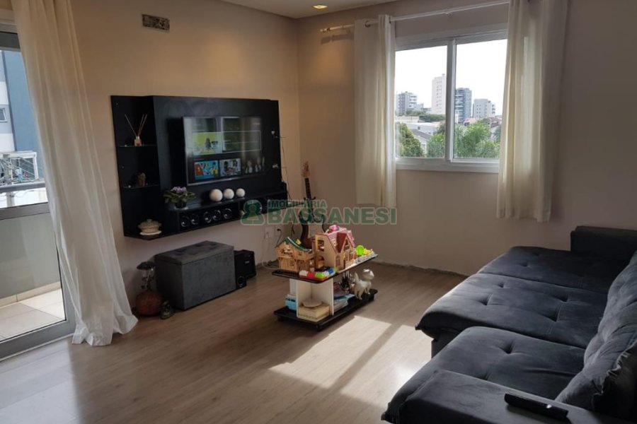 Apartamento com 94m², 3 dormitórios, 2 vagas, no bairro Jardim América em Caxias do Sul para Comprar