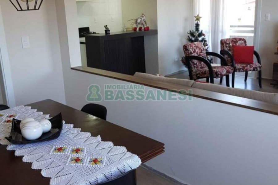 Apartamento com 94m², 3 dormitórios, 2 vagas, no bairro Jardim América em Caxias do Sul para Comprar