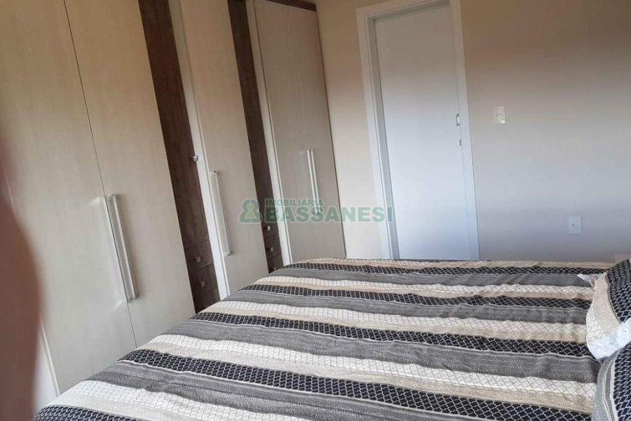 Apartamento com 94m², 3 dormitórios, 2 vagas, no bairro Jardim América em Caxias do Sul para Comprar