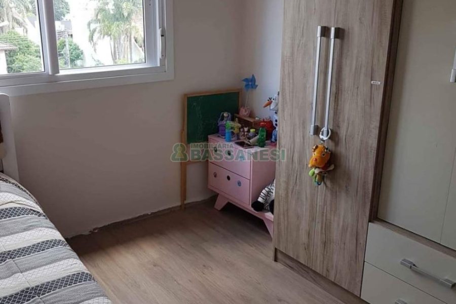 Apartamento com 94m², 3 dormitórios, 2 vagas, no bairro Jardim América em Caxias do Sul para Comprar