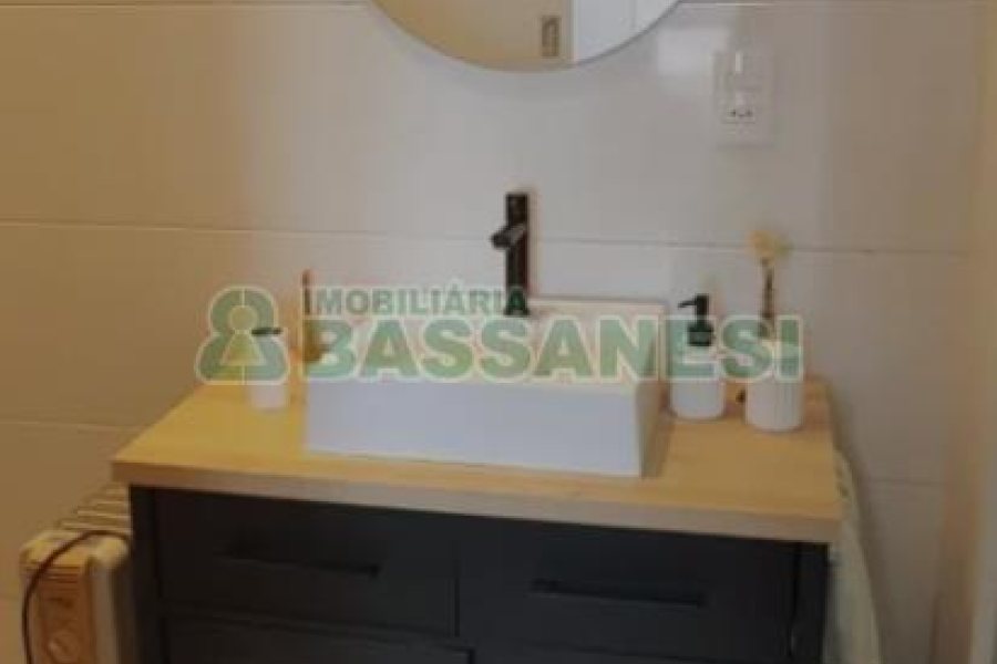 Apartamento com 94m², 3 dormitórios, 2 vagas, no bairro Jardim América em Caxias do Sul para Comprar