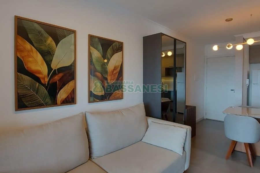 Apto Mobiliado com 60m², 2 dormitórios, 2 vagas, no bairro Santa Catarina em Caxias do Sul para Alugar ou Comprar