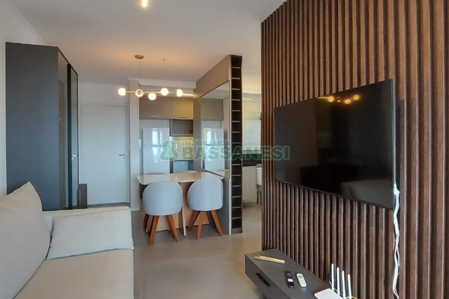 Apto Mobiliado com 60m², 2 dormitórios, 2 vagas, no bairro Santa Catarina em Caxias do Sul para Alugar ou Comprar