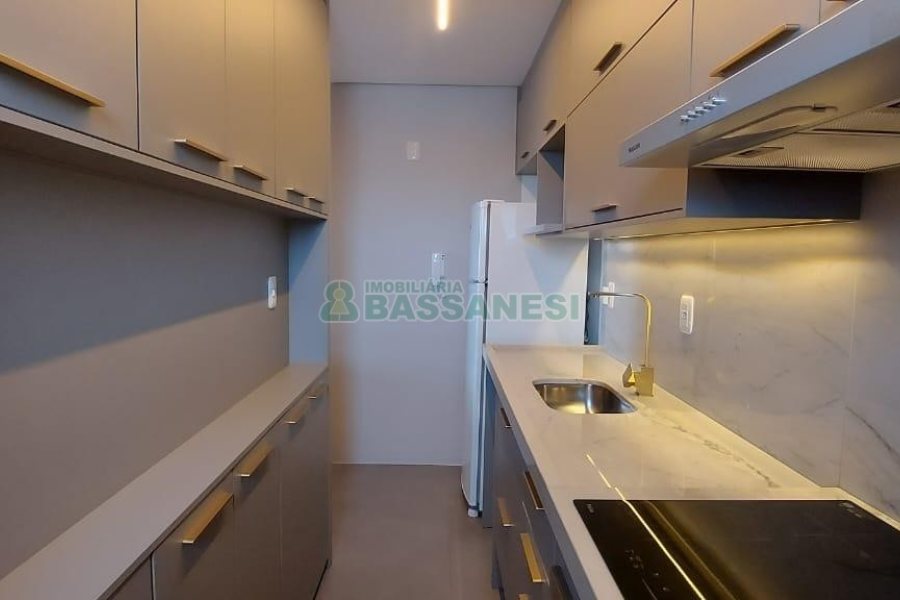 Apto Mobiliado com 60m², 2 dormitórios, 2 vagas, no bairro Santa Catarina em Caxias do Sul para Alugar ou Comprar