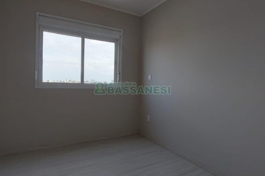 Apto Mobiliado com 60m², 2 dormitórios, 2 vagas, no bairro Santa Catarina em Caxias do Sul para Alugar ou Comprar