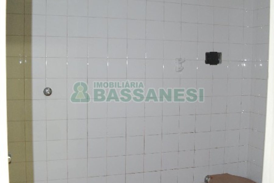 Sala com 41m², no bairro Centro em Caxias do Sul para Alugar