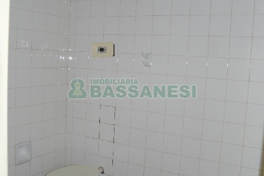 Sala com 41m², no bairro Centro em Caxias do Sul para Alugar