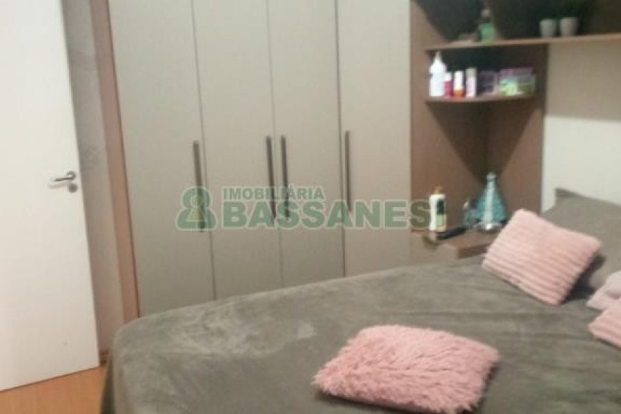 Apartamento com 50m², 2 dormitórios, 1 vaga, no bairro Desvio Rizzo em Caxias do Sul para Comprar