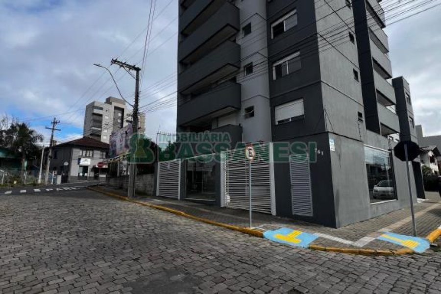 Apartamento com 94m², 2 dormitórios, 1 vaga, no bairro Sagrada Família em Caxias do Sul para Comprar