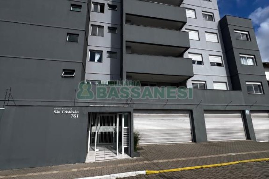 Apartamento com 94m², 2 dormitórios, 1 vaga, no bairro Sagrada Família em Caxias do Sul para Comprar