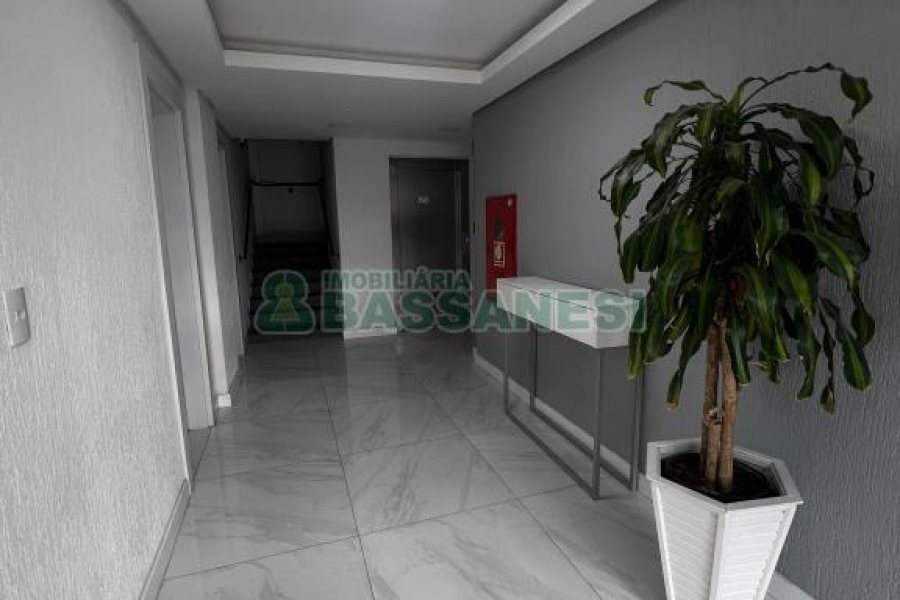 Apartamento com 94m², 2 dormitórios, 1 vaga, no bairro Sagrada Família em Caxias do Sul para Comprar