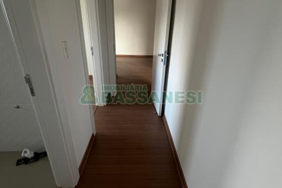 Apartamento com 94m², 2 dormitórios, 1 vaga, no bairro Sagrada Família em Caxias do Sul para Comprar