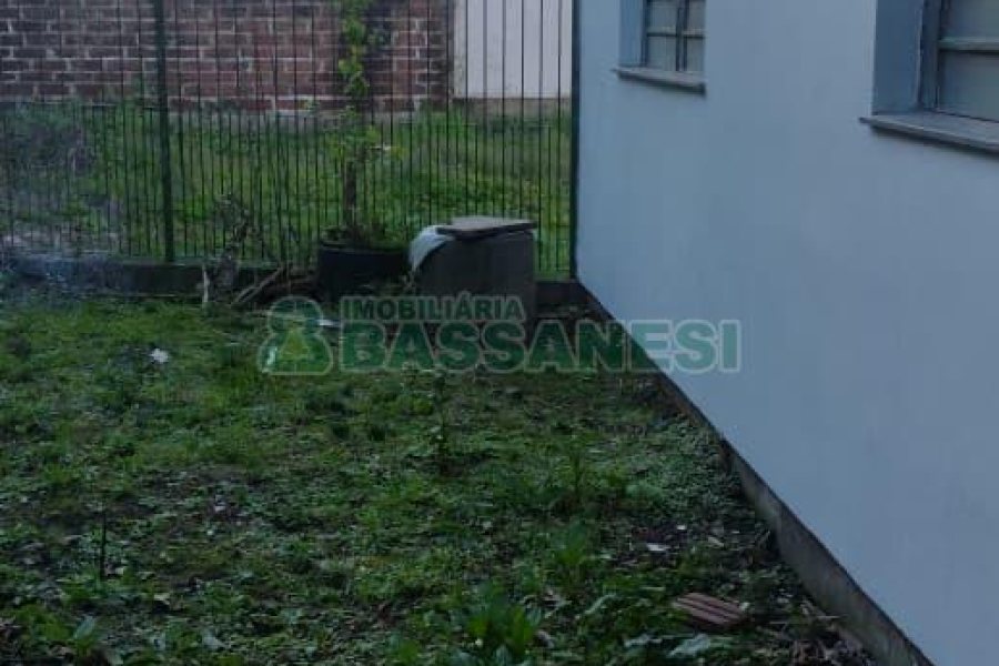 Casa com 242m², 3 dormitórios, 2 vagas, no bairro Forqueta em Caxias do Sul para Comprar