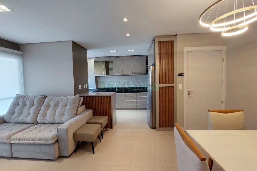 Apto Mobiliado com 72m², 2 dormitórios, 2 vagas, no bairro São Leopoldo em Caxias do Sul para Alugar