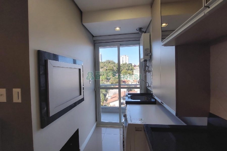 Apto Mobiliado com 72m², 2 dormitórios, 2 vagas, no bairro São Leopoldo em Caxias do Sul para Alugar