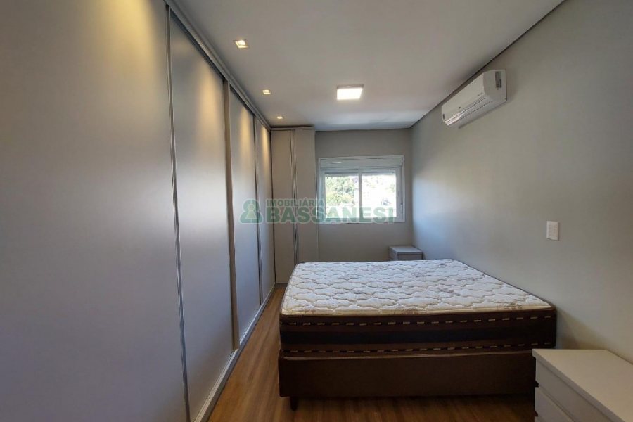 Apto Mobiliado com 72m², 2 dormitórios, 2 vagas, no bairro São Leopoldo em Caxias do Sul para Alugar