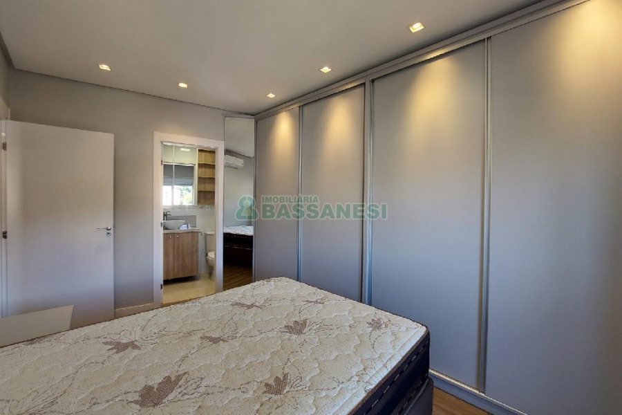 Apto Mobiliado com 72m², 2 dormitórios, 2 vagas, no bairro São Leopoldo em Caxias do Sul para Alugar