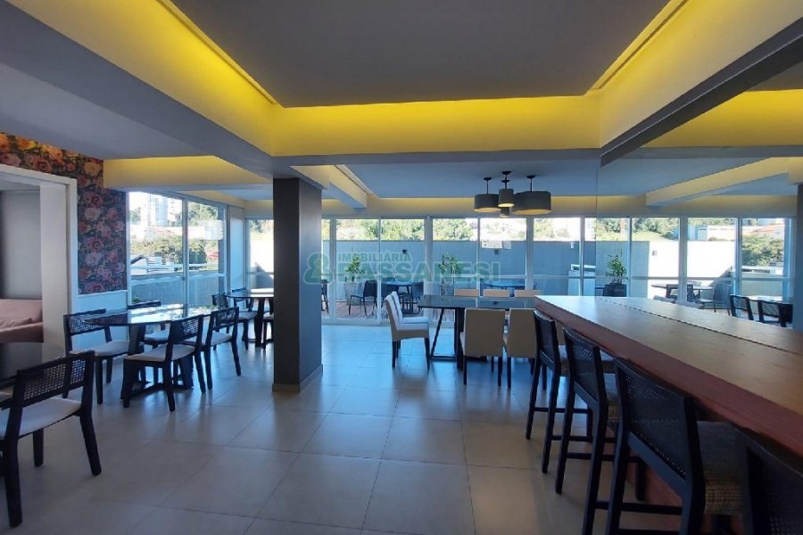 Apto Mobiliado com 72m², 2 dormitórios, 2 vagas, no bairro São Leopoldo em Caxias do Sul para Alugar