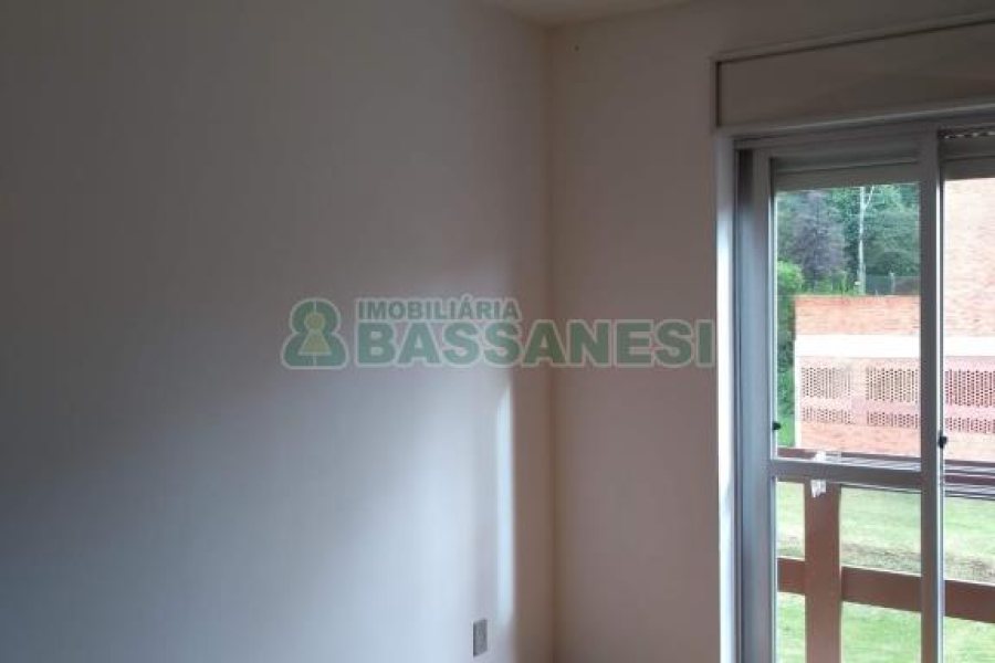 Apartamento com 42m², 2 dormitórios, no bairro Sagrada Família em Caxias do Sul para Comprar