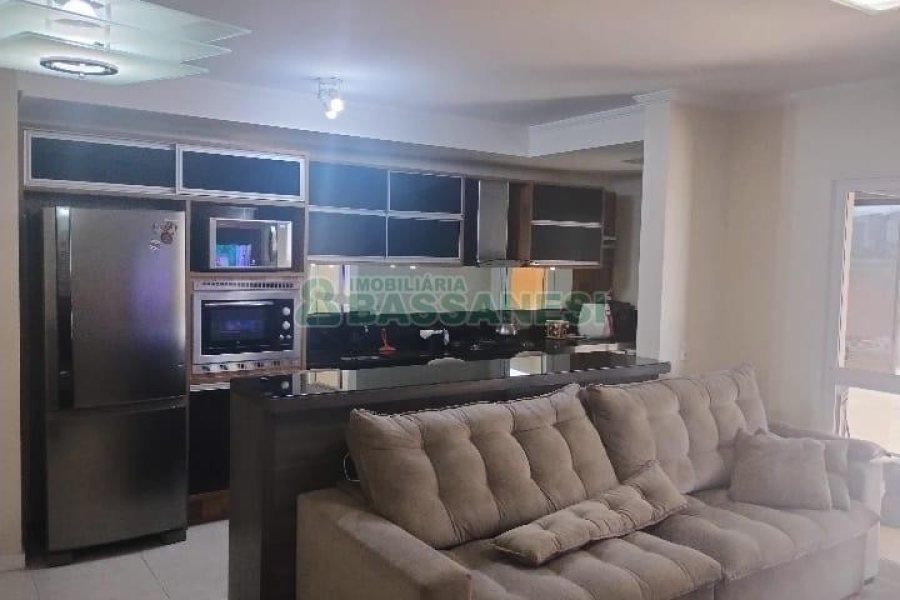 Apartamento com 176m², 2 dormitórios, 2 vagas, no bairro Charqueadas em Caxias do Sul para Comprar