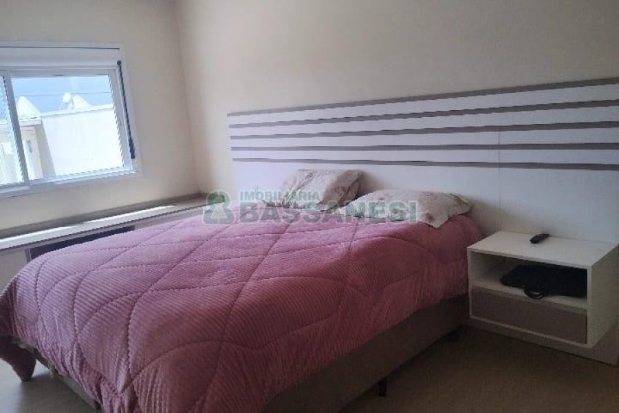 Apartamento com 176m², 2 dormitórios, 2 vagas, no bairro Charqueadas em Caxias do Sul para Comprar