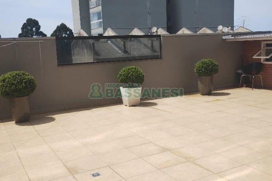 Apartamento com 176m², 2 dormitórios, 2 vagas, no bairro Charqueadas em Caxias do Sul para Comprar