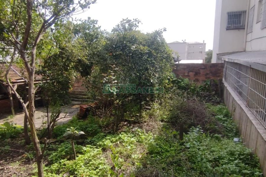 Casa com 120m², 3 dormitórios, 1 vaga, no bairro São Pelegrino em Caxias do Sul para Comprar