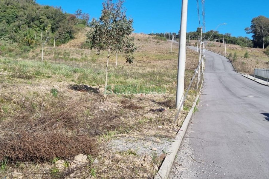 Terreno com 319m², no bairro Oriental em Caxias do Sul para Comprar