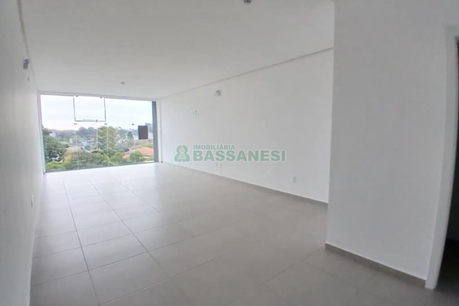 Sala com 55m², no bairro Desvio Rizzo em Caxias do Sul para Alugar