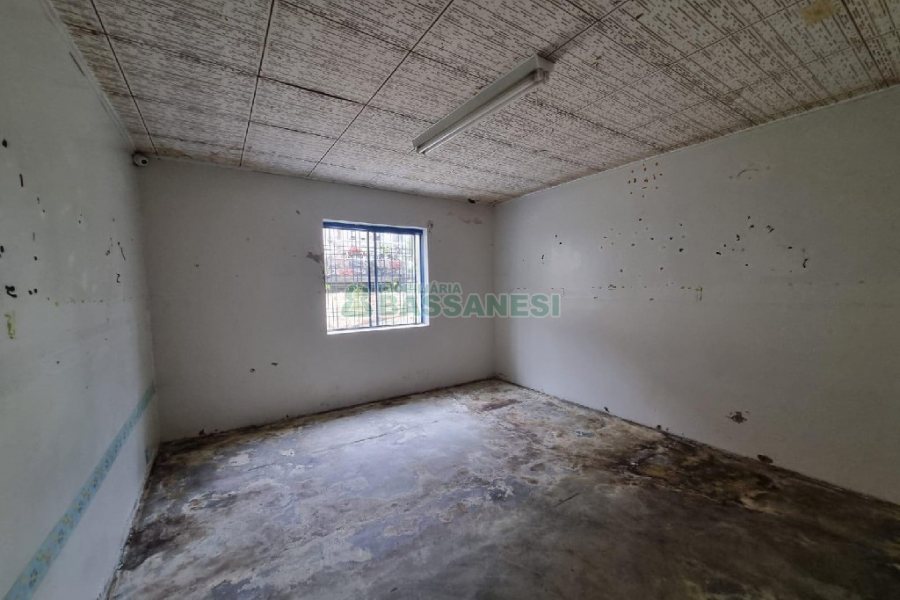 Casa Comercial com 400m², no bairro Santa Catarina em Caxias do Sul para Alugar