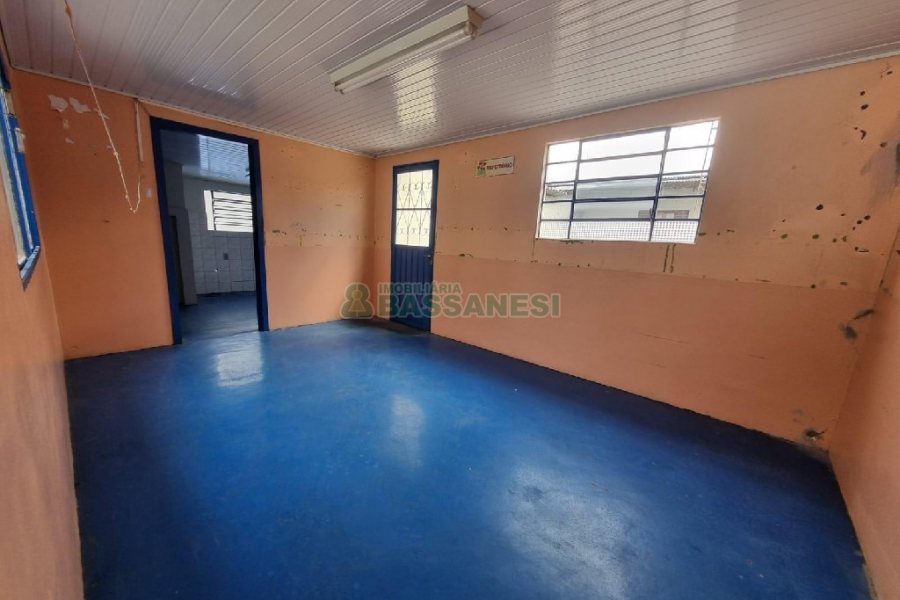 Casa Comercial com 400m², no bairro Santa Catarina em Caxias do Sul para Alugar