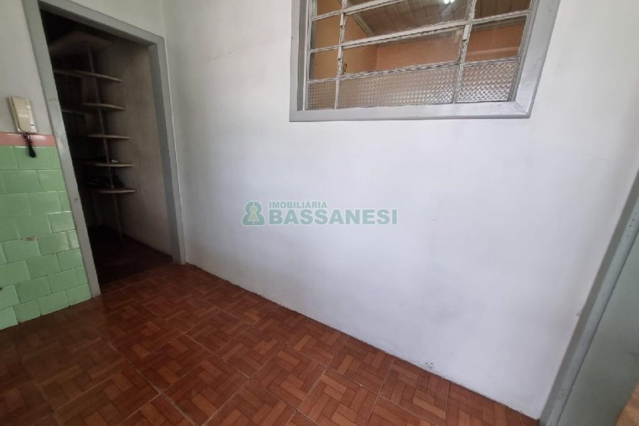 Casa Comercial com 400m², no bairro Santa Catarina em Caxias do Sul para Alugar
