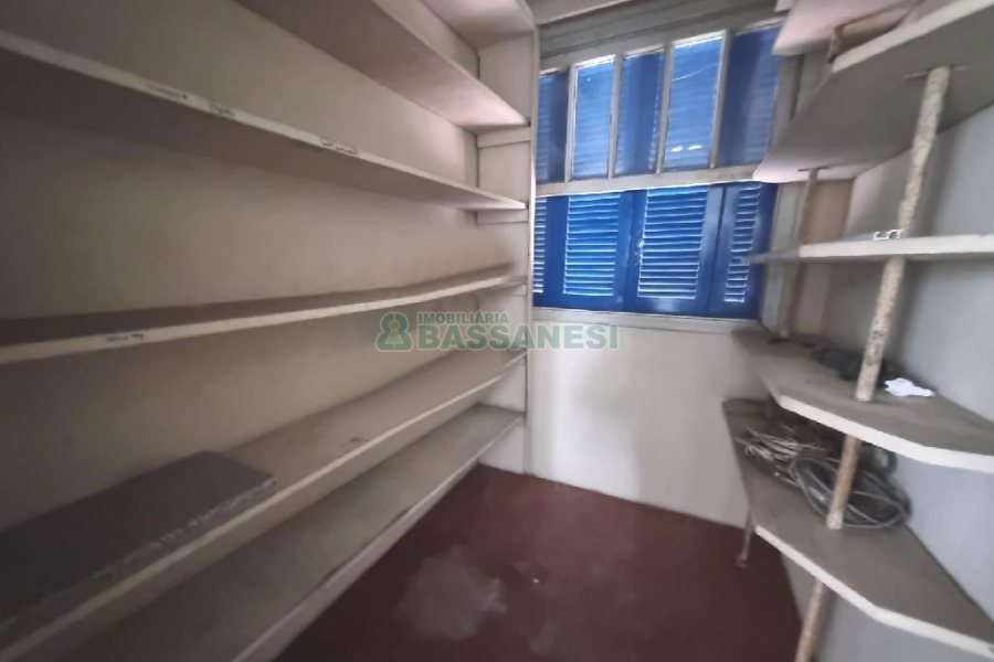 Casa Comercial com 400m², no bairro Santa Catarina em Caxias do Sul para Alugar
