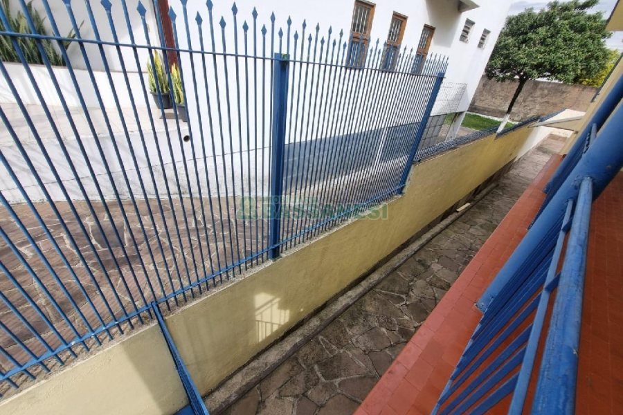 Casa Comercial com 400m², no bairro Santa Catarina em Caxias do Sul para Alugar