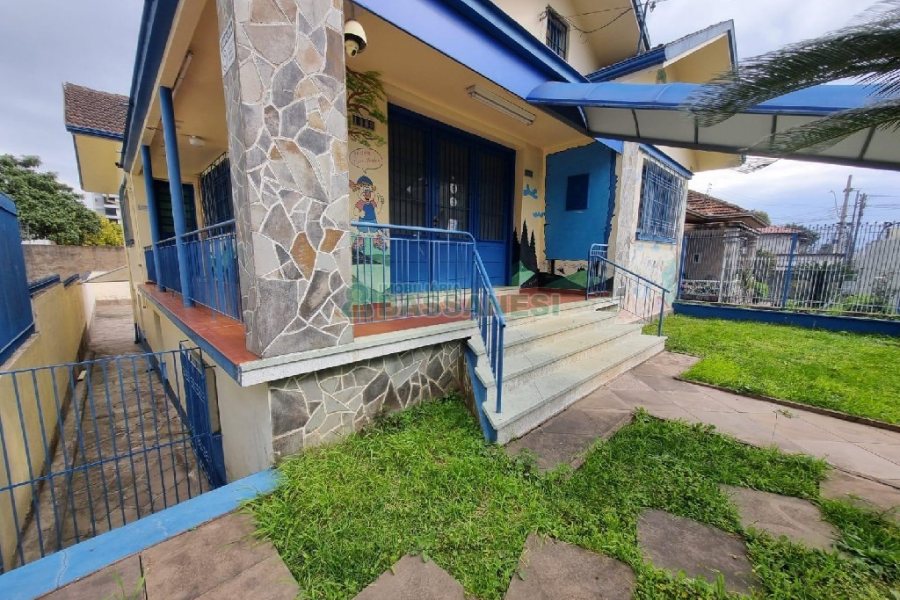 Casa Comercial com 400m², no bairro Santa Catarina em Caxias do Sul para Alugar