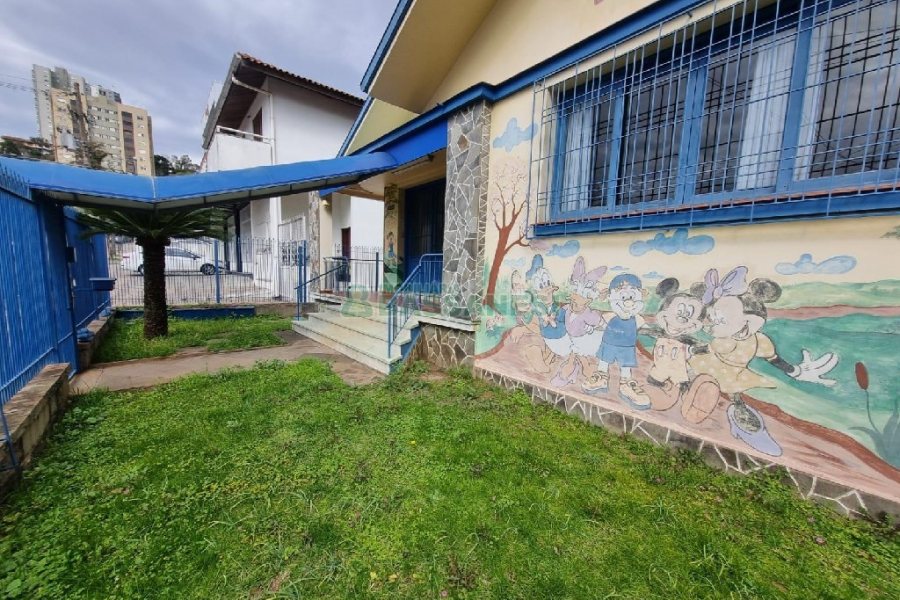 Casa Comercial com 400m², no bairro Santa Catarina em Caxias do Sul para Alugar