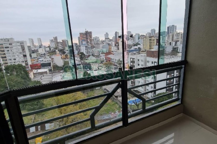 Apto Mobiliado com 115m², 3 dormitórios, 2 vagas, no bairro Centro em Caxias do Sul para Alugar